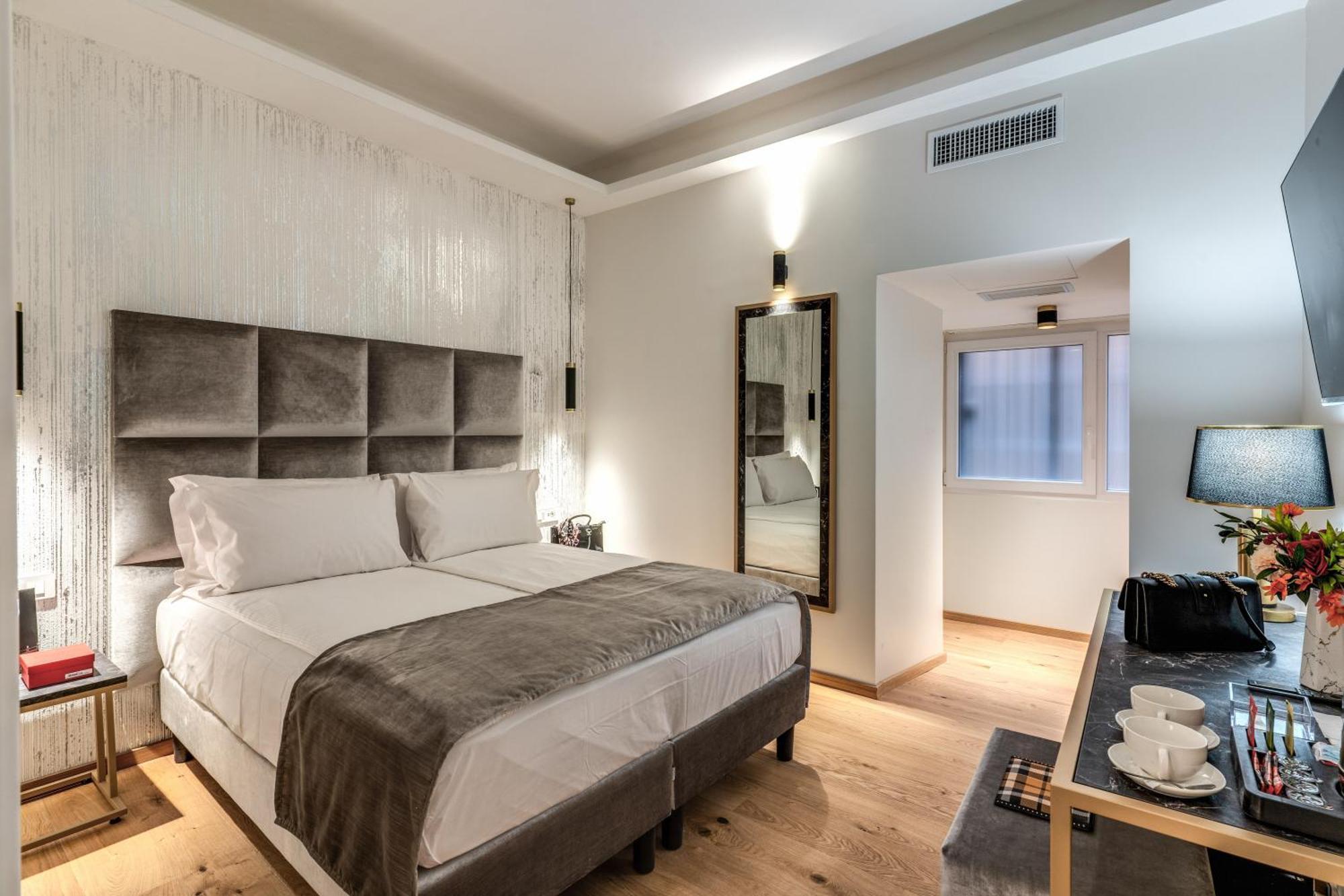 Palazzo Goldoni Condotti Collection 3* Rome