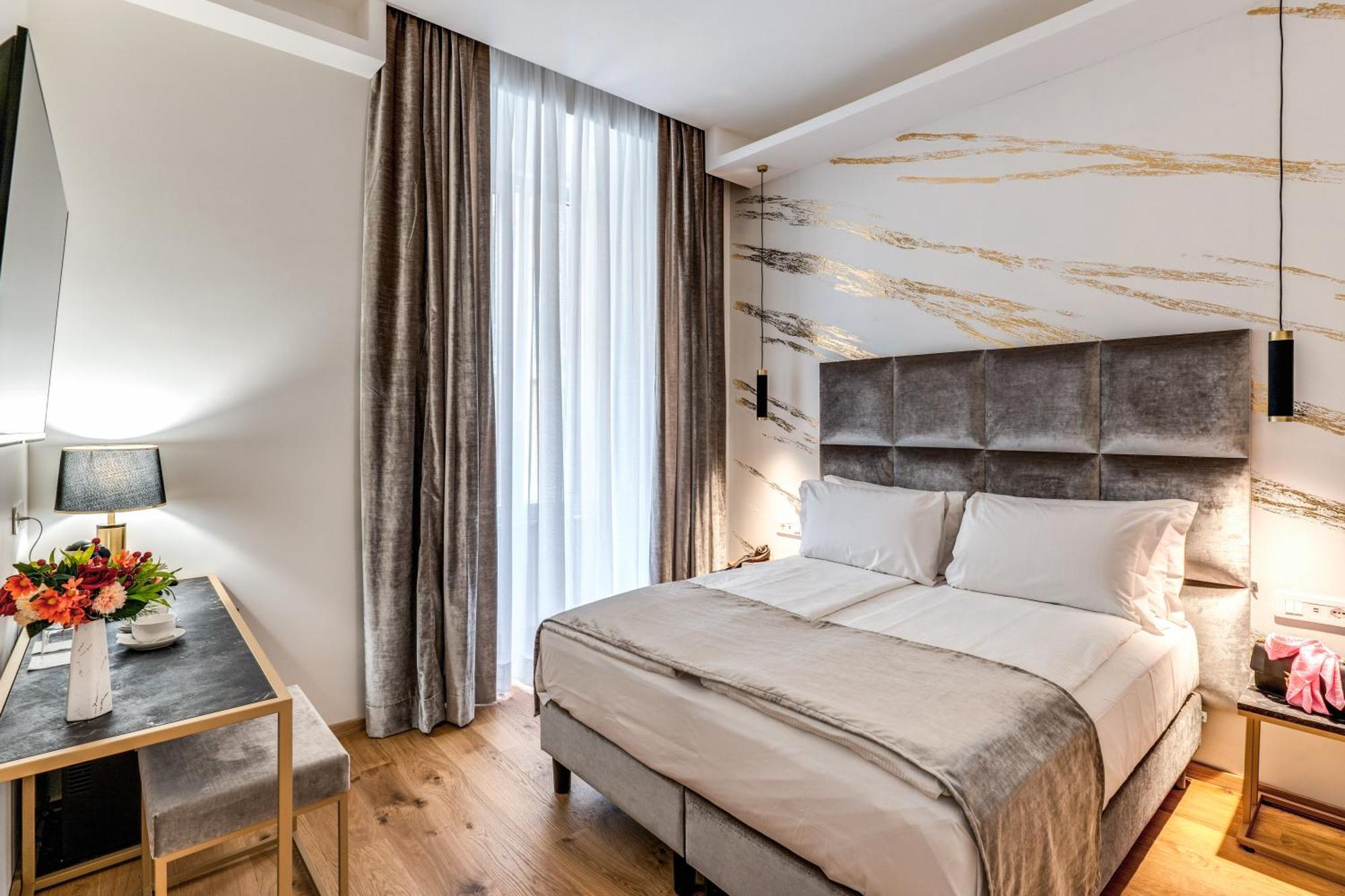 Palazzo Goldoni Condotti Collection 3* Rome